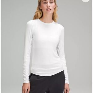 Lululemon Hold Tight Long-Sleeve Size 6